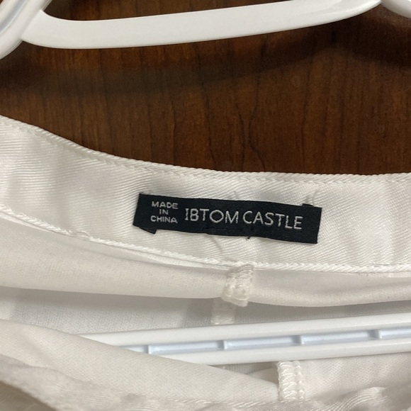 White pleated  skort / skirt with shorts waist 15” - Picture 2 of 3